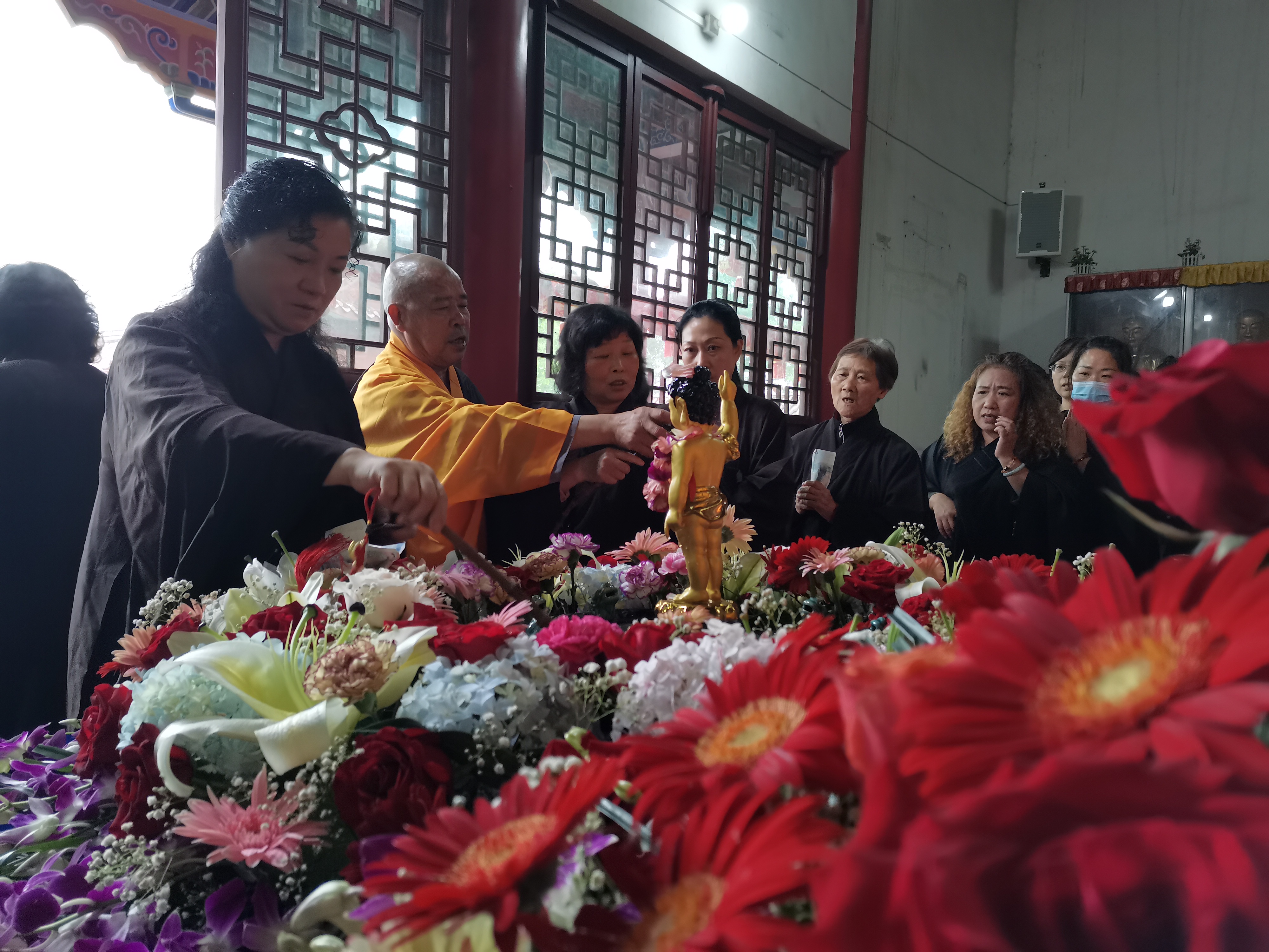 金彩汇释迦牟尼佛圣诞法会圆满